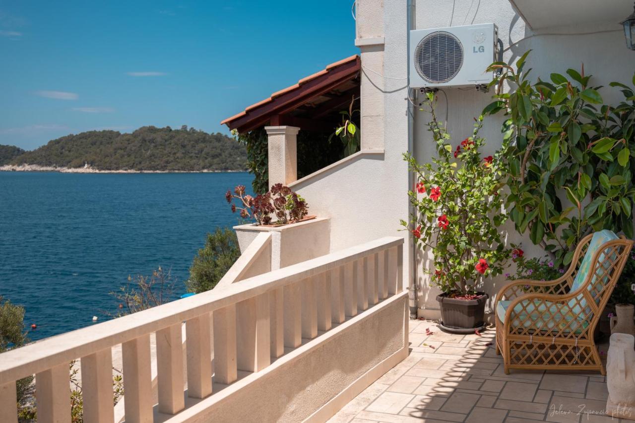 Apartments Lastovo Silic Exterior photo